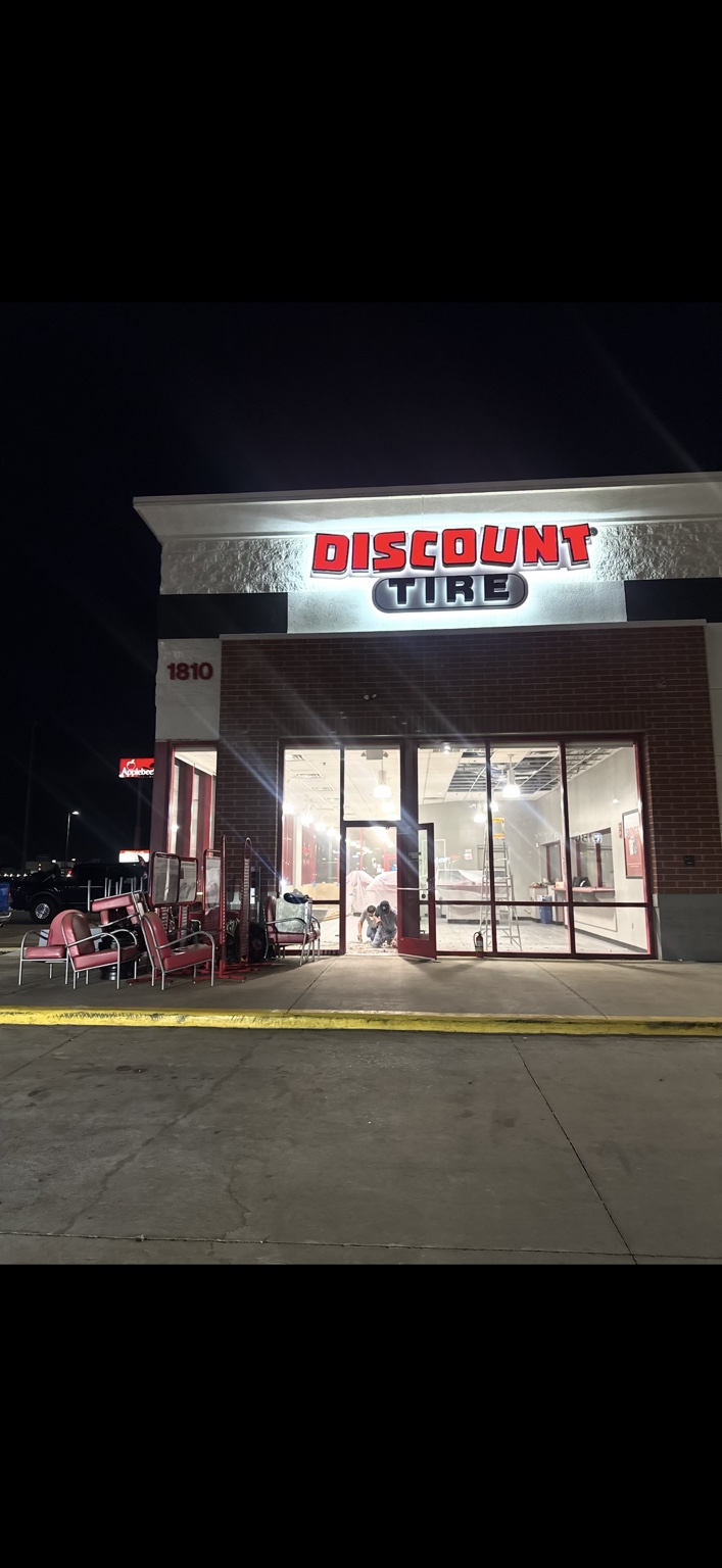 Discount Tire commercial renovation in progress